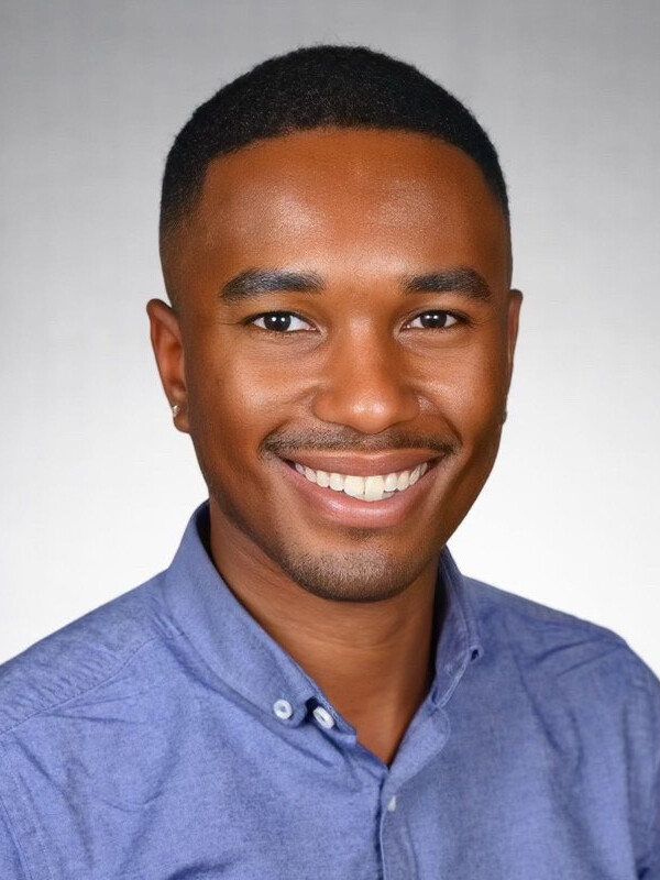 Ernest Hammond headshot